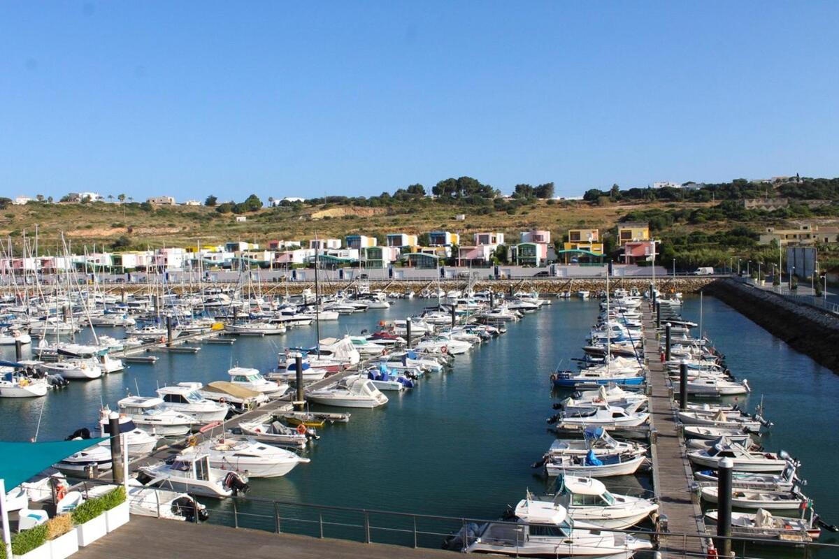 Apartamentos Costa De Ouro T2-Marina De Αλμπουφέιρα Εξωτερικό φωτογραφία